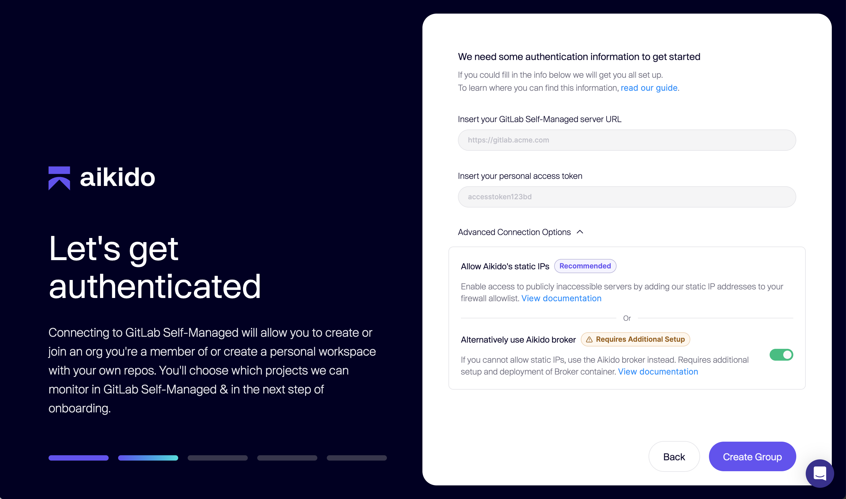 Aikido オンボーディング: GitLab セルフマネージドの URL とアクセストークンを入力して認証します。