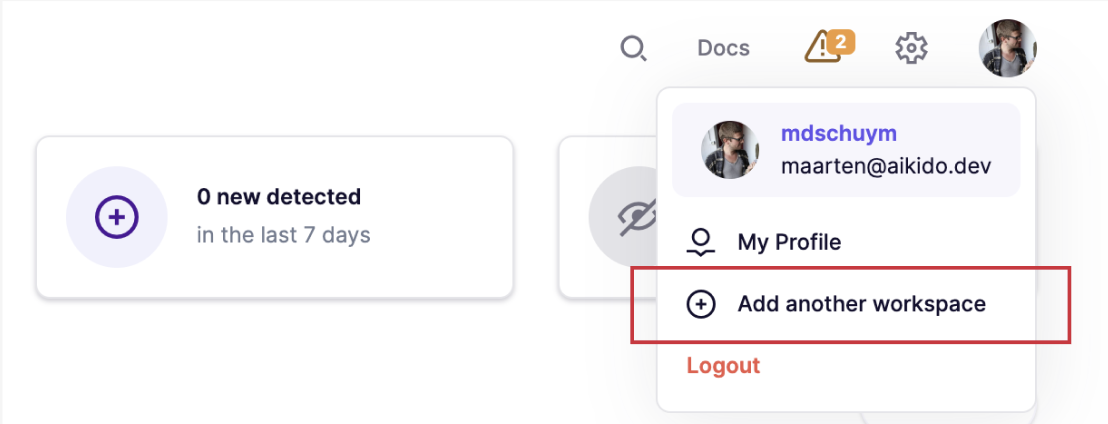 「Add another workspace」オプションがハイライトされたユーザープロフィールのドロップダウン。